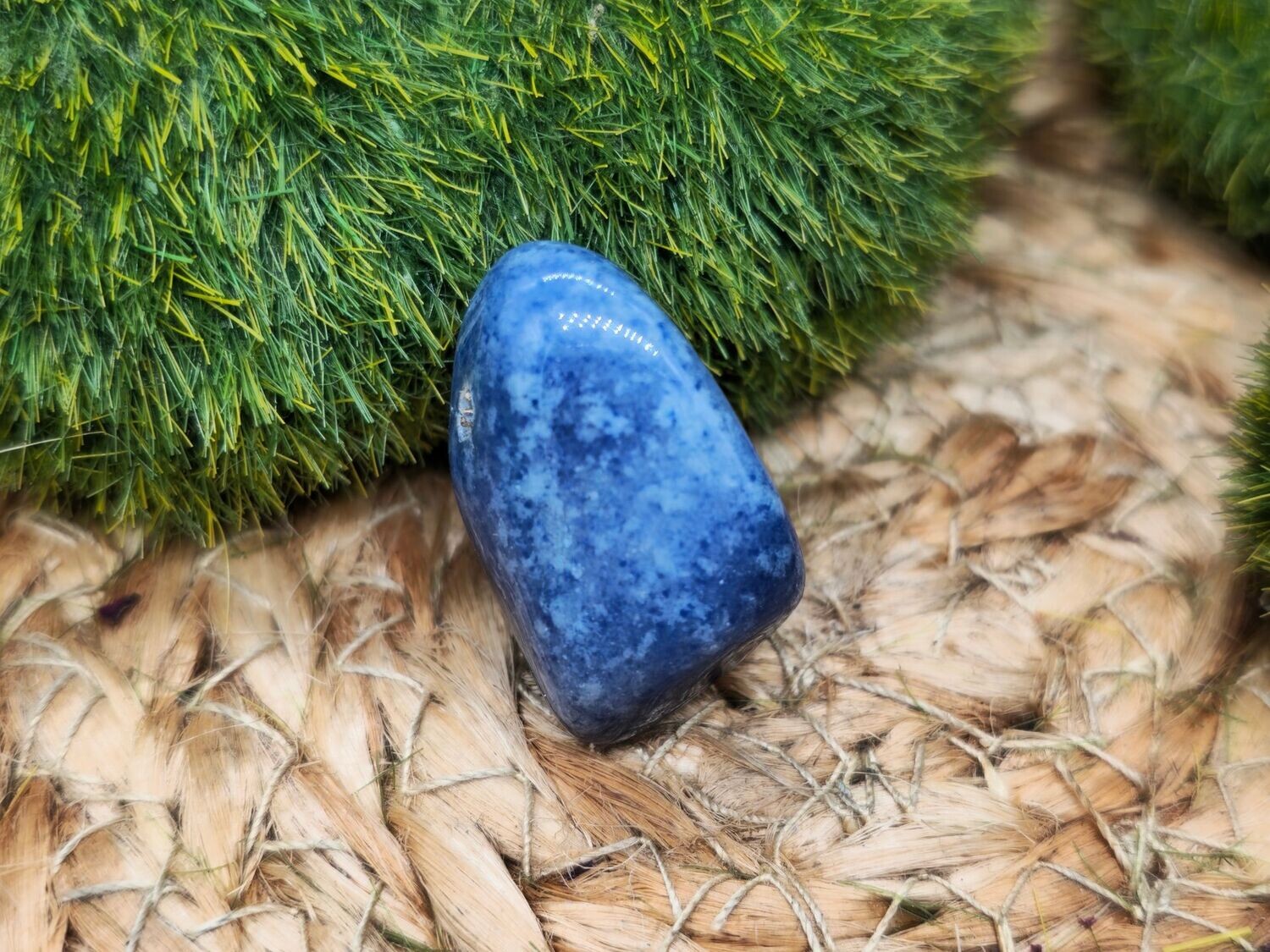 Blauquarz Tropfen gebohrt 1