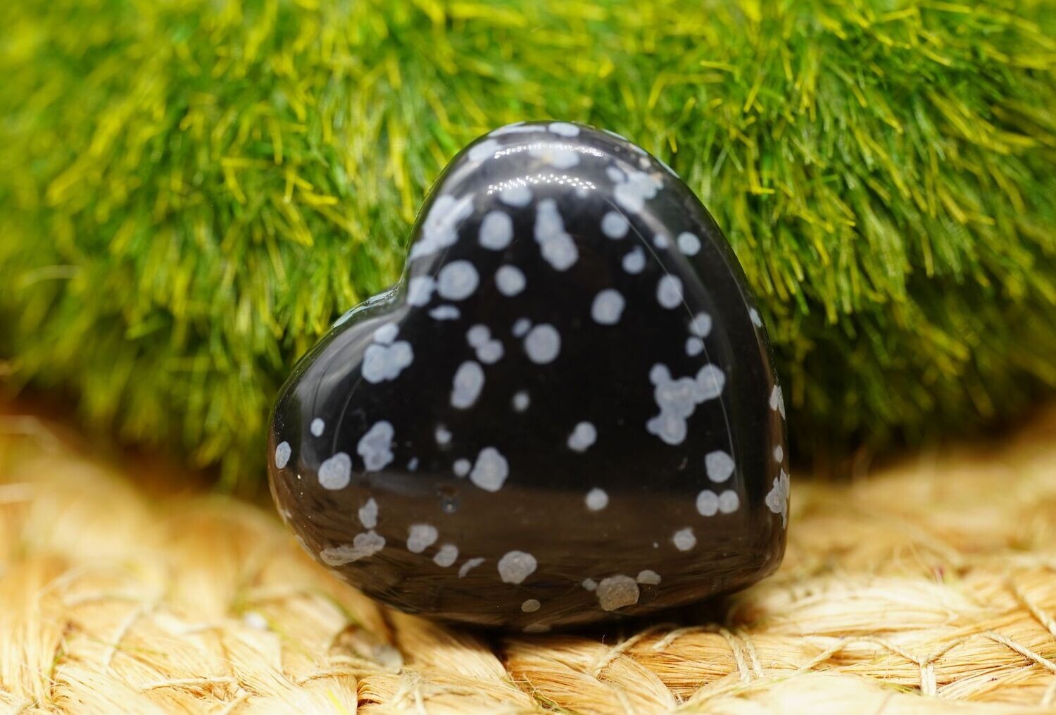 Schneeflocken Obsidian Herz Handschmeichler 30 mm