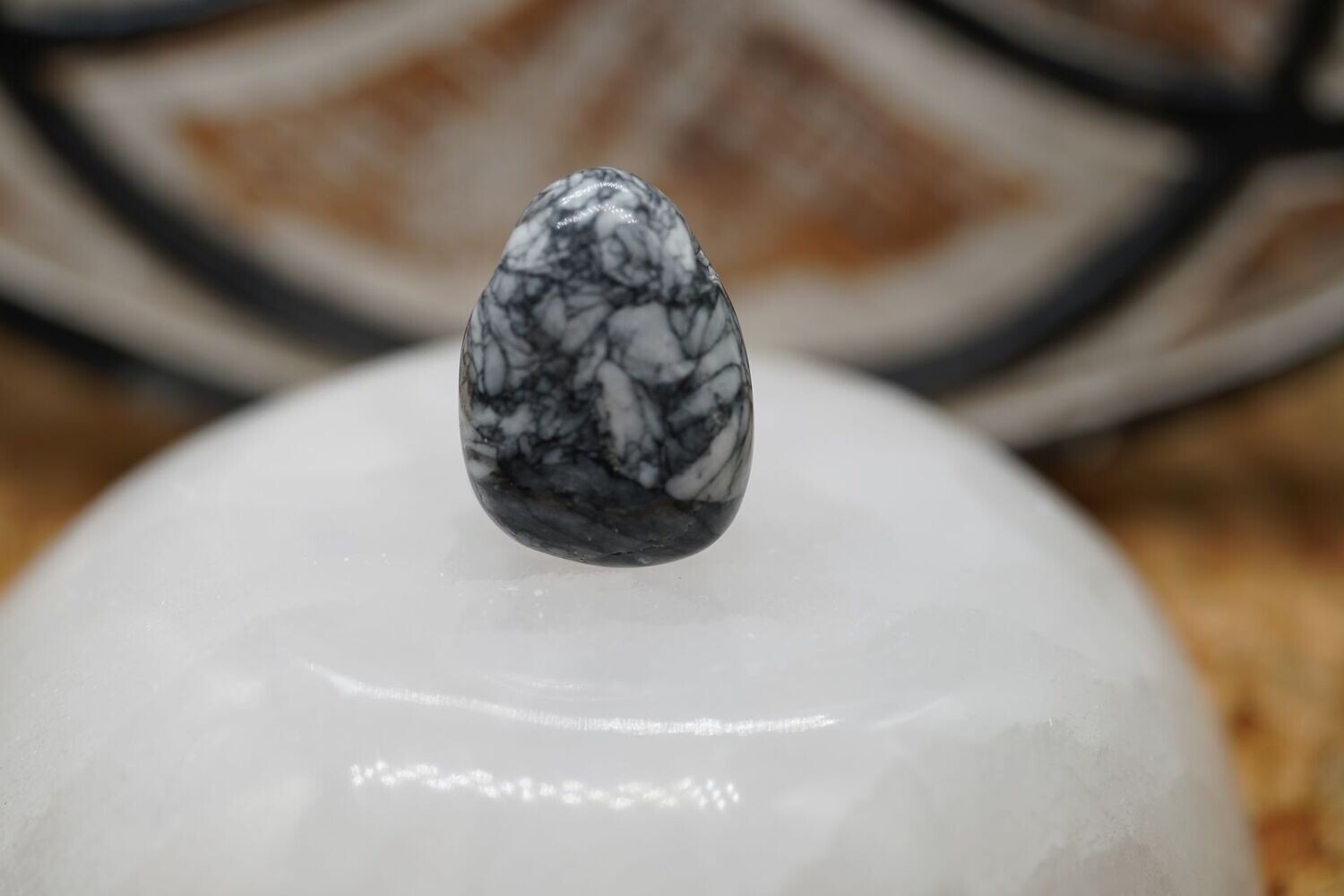 Pinolith Tropfen gebohrt