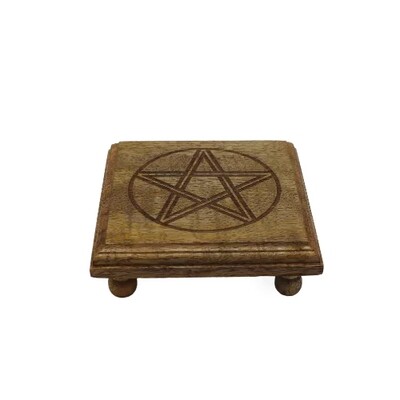 Mini Altar mit graviertem Pentagram