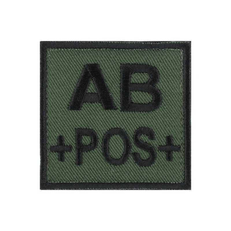 grade / écusson brodé groupe sanguin AB+POS+ noir sur vert armée