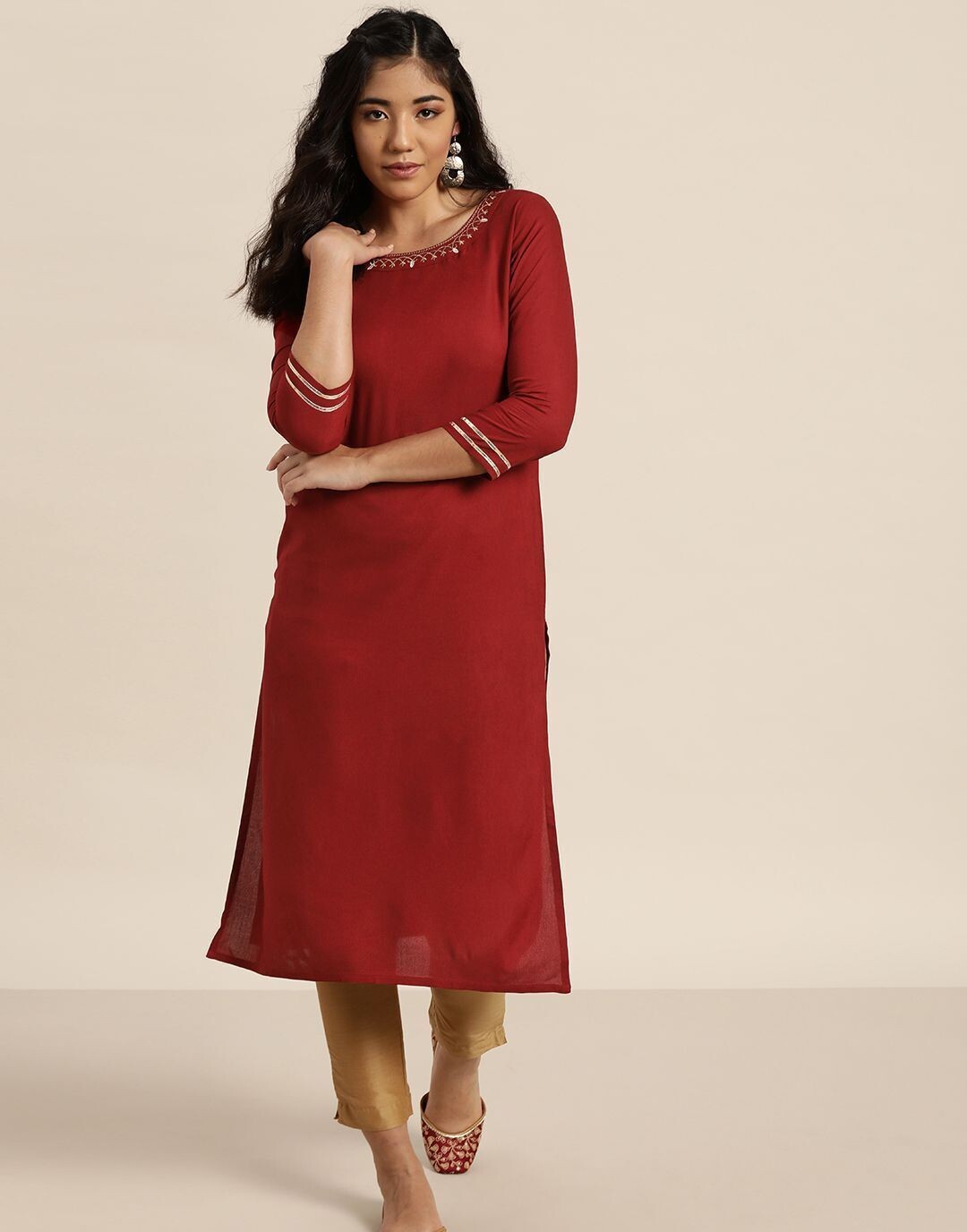 Maroon Neck Zari Embroidered Liva Kurta