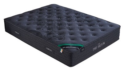 The Hilton Mattress | Silver Label | 4ft 6&#39;&#39; Double | The International Hotel Collection