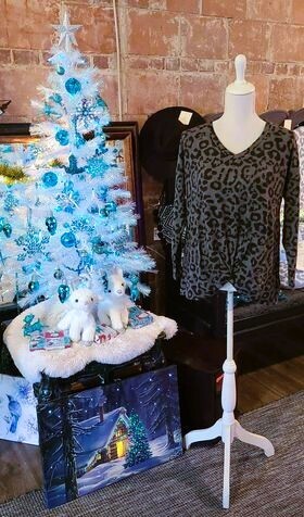 Black and Gray Leopard Knotted Front Top
