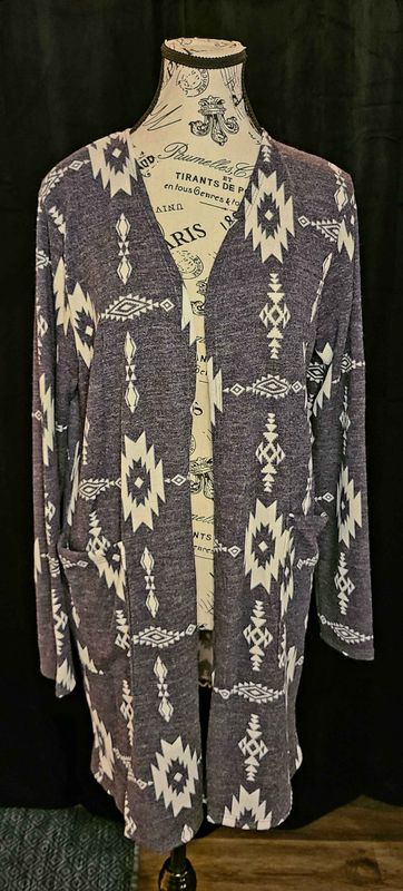 Black and White Aztec Cardigan with Pockets