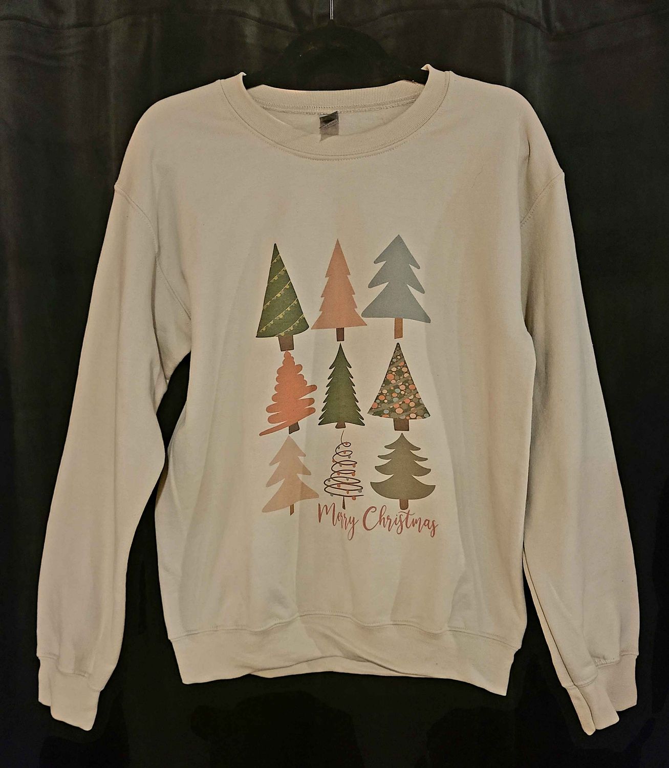 Gildan Beige Merry Christmas Sweatshirt