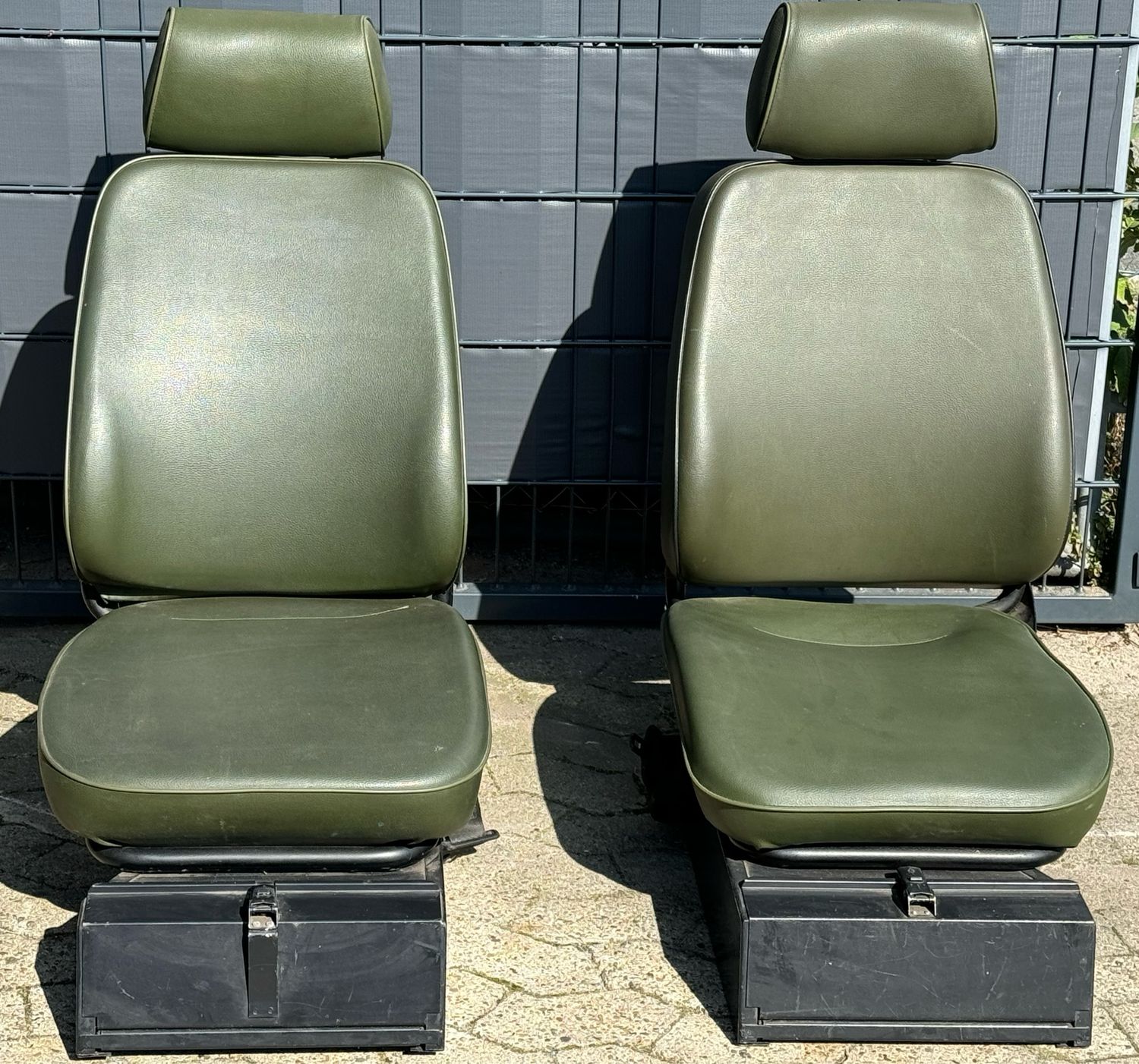 ///**G Klasse Mercedes Benz GE GD Model Wolf Einzel Rücksitze BM461W460 Bundeswehr Hintere Sitze Rear Seats Gebraucht Rechts Links