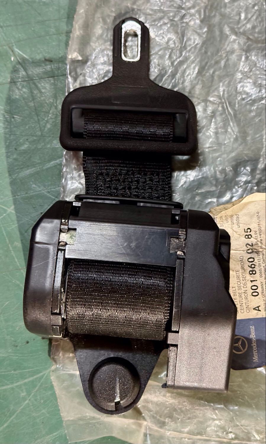 ///**Mercedes G Klasse Wolf A0018600285 Sicherheitsgurt Hinten Links Beckengurt  Neu OVP 