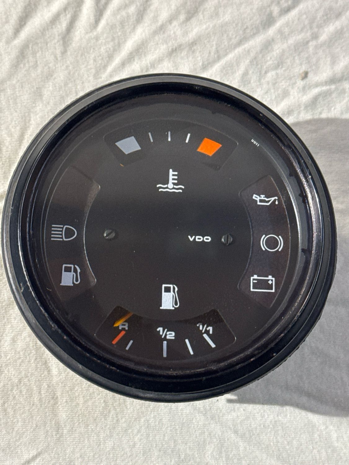 ///**G-Klasse Kombiinstrument 24V Mercedes G Modell G-Klasse BM 461 VDO 24 Volt GE Cluster