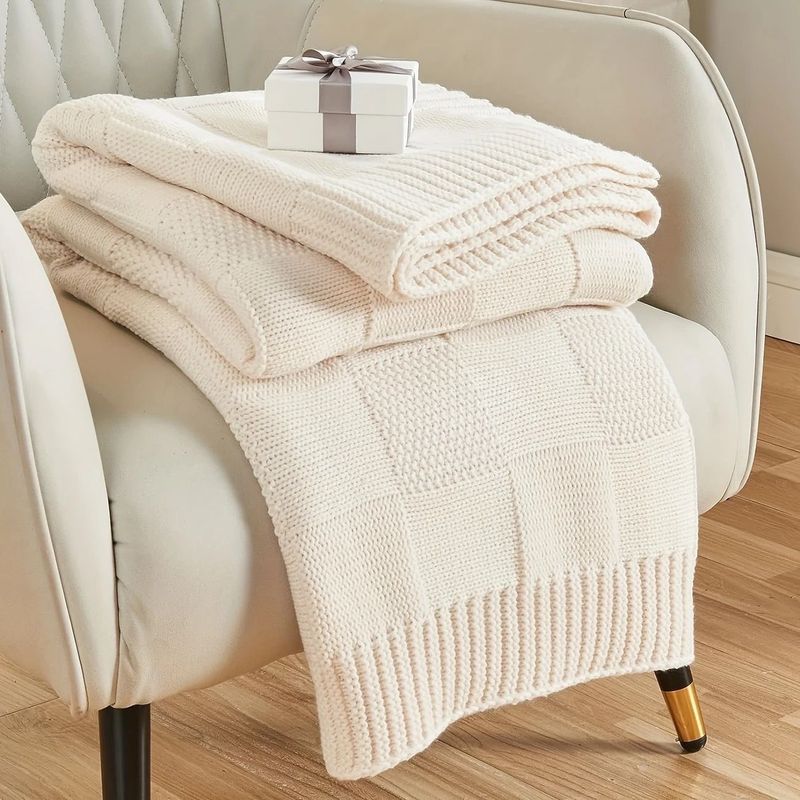 Nordic Winter Cream Knit Throw