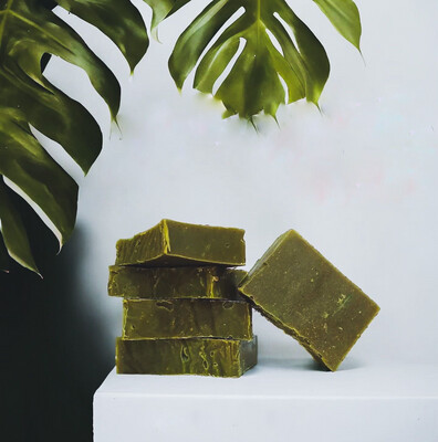 Shampoing solide au moringa et spiruline - 100% pur et naturel