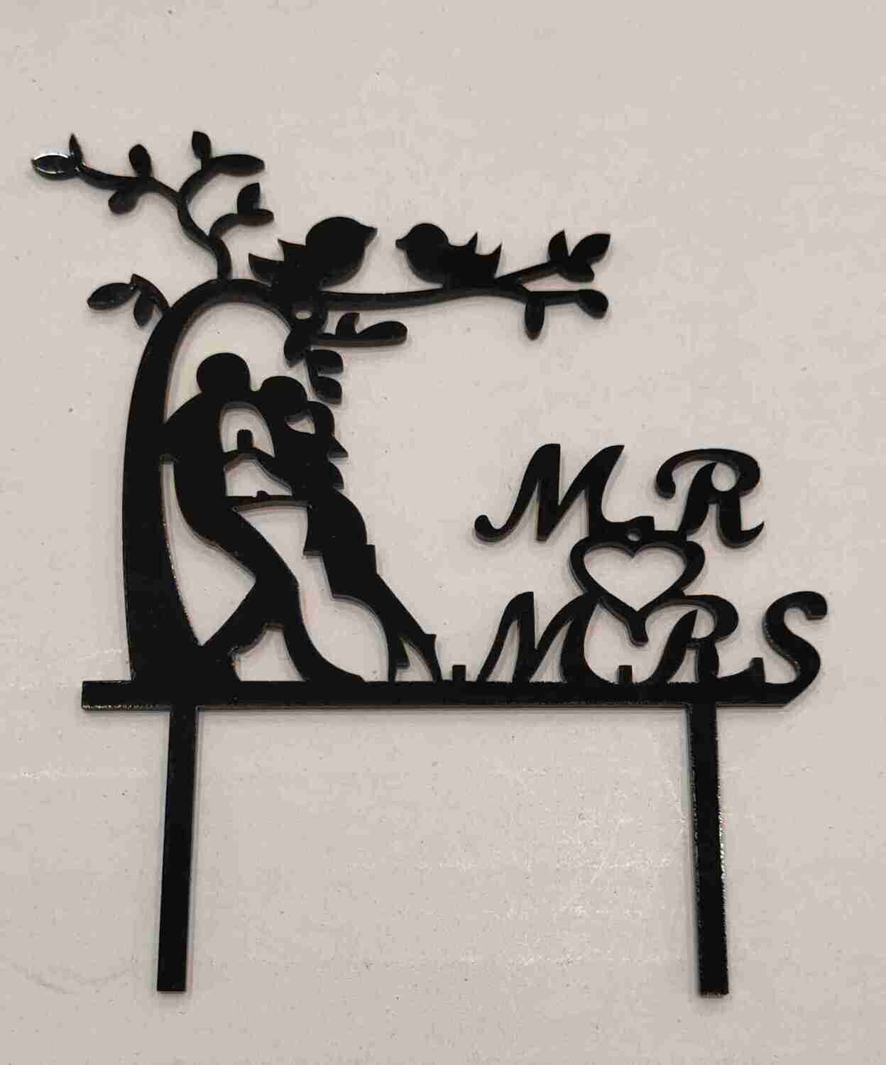 Acrylic Cake Topper Black | Mr & Mrs | Bride & Groom | wedding Topper | Wedding cakes | 2mm thickness