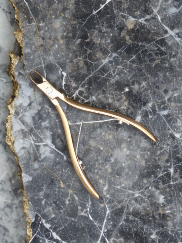 Nagelhautzange Premium