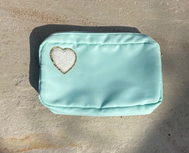 Mint Medium 'Heart' Pouch