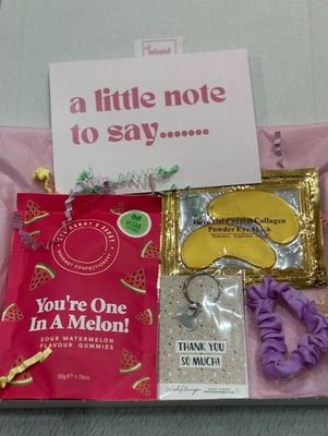 Show someone you care with Island Gift Box Exclusive MINI Range starting from just £13.95

Select the occasion from Bestie, Bride, Mama, Bridesmaid, Thank You, Good Luck, Happy Birthday & more...

All Gift Boxes come with a handwritten note card, shred and tissue paper
