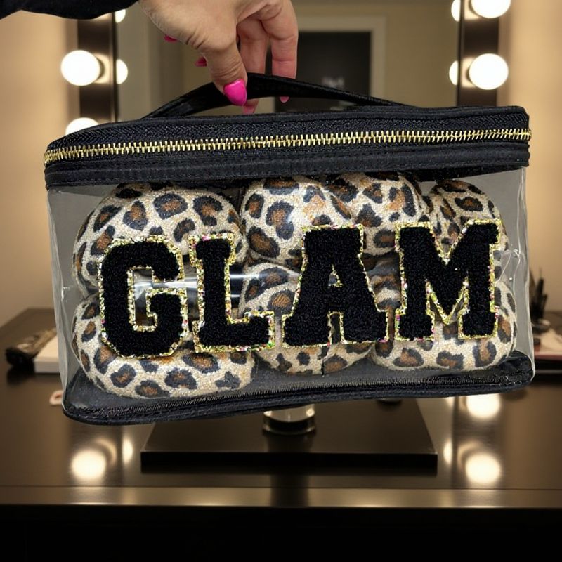 Cosmetic Case Including 3 Patches