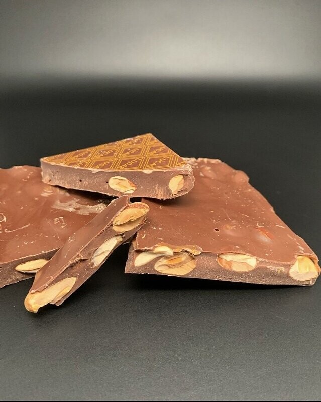 Chocolat lait amandes grillées Marcona