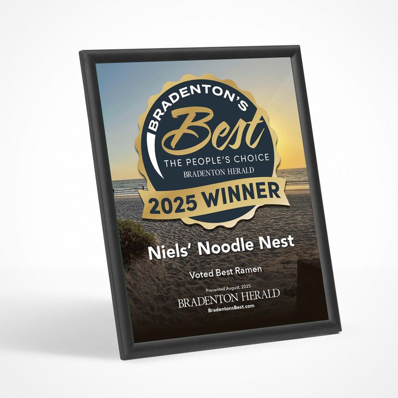 Winner&#39;s Modern Plaque