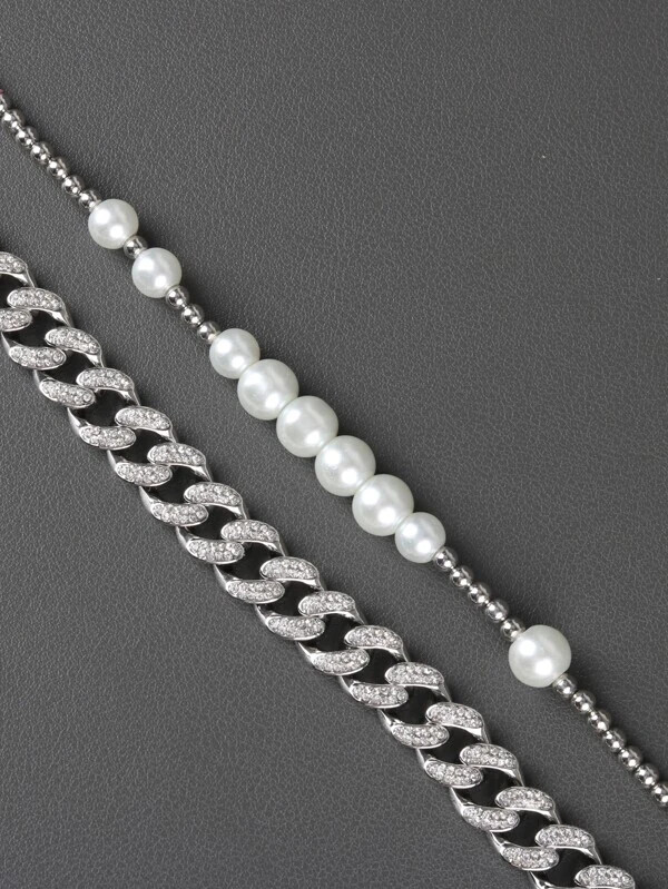 Double neckles