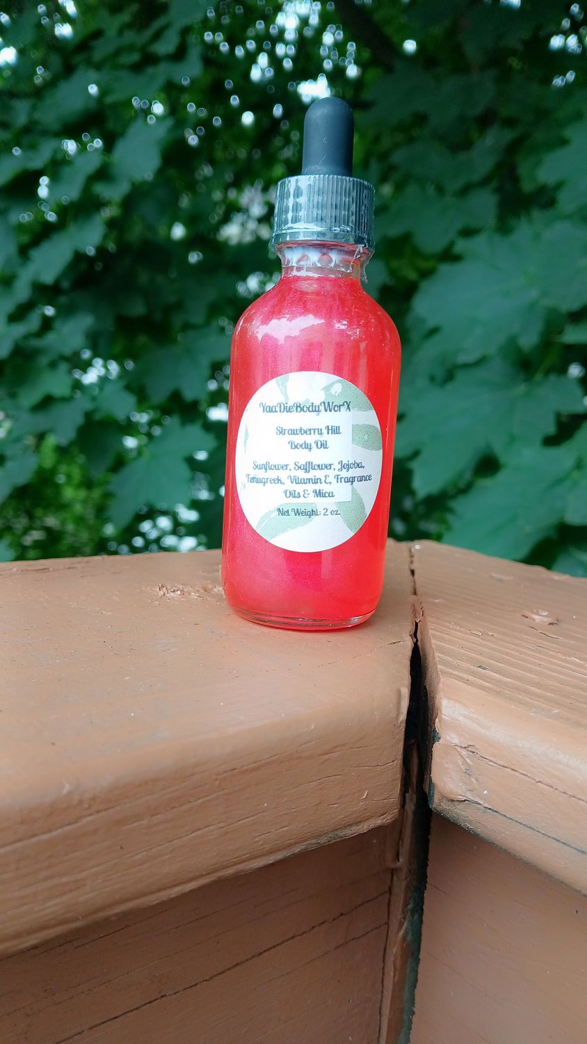 Strawberry Hill Body Oil