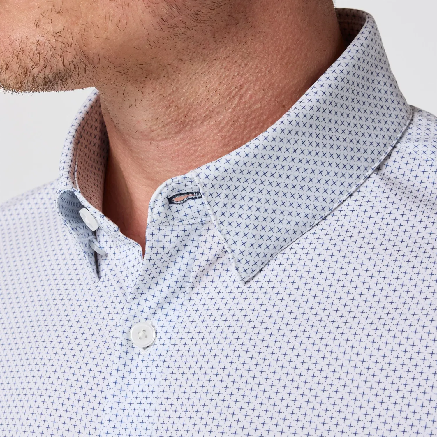 Mizzen &amp; Main Shirt Leeward - White Plus Print