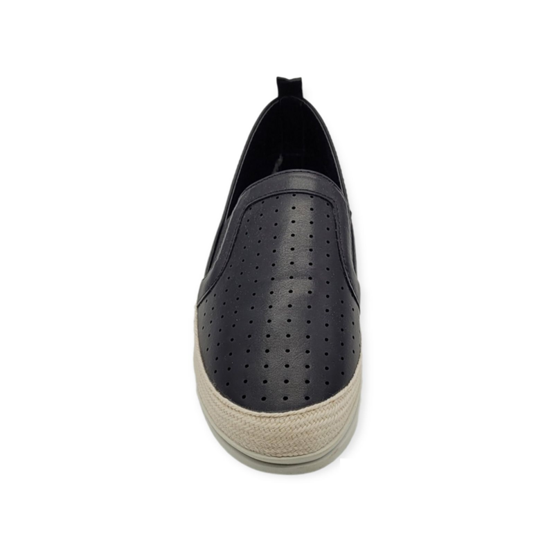 Crossive Shoes