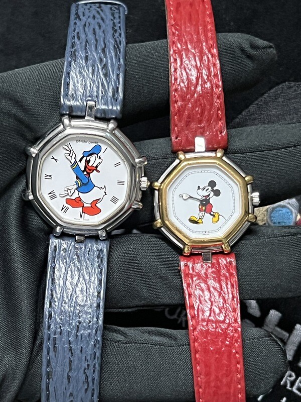 GERALD GENTA G.2850.7 Donald Duck + G2851.7 Mickey Mouse Disney 2X Set Octagonal Vintage EU