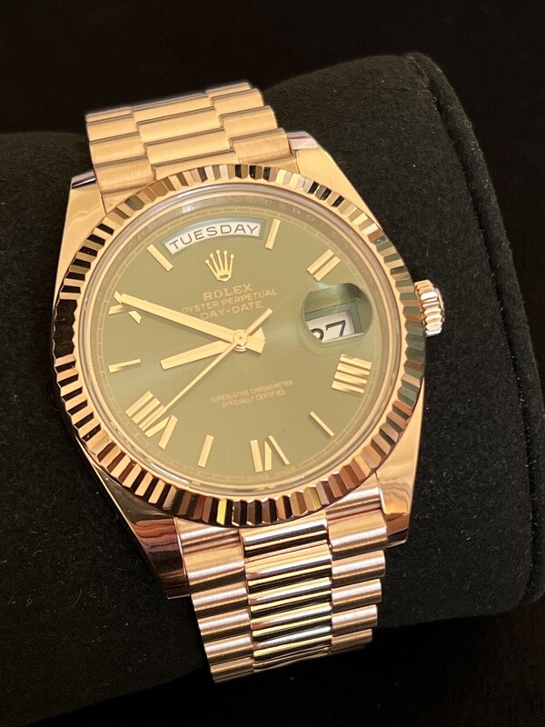 ROLEX 228235 Olive Green 60th Anniversary Day-Date 40 President Rose Gold FULL SET