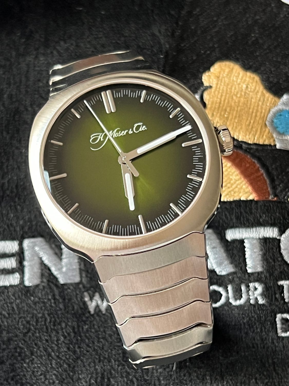H. MOSER &amp; CIE. Streamliner 6200-1200 Green Dragon Fume Dial Stainless Steel​ 40mm FULL SET 2022