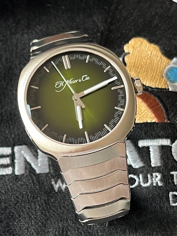 H. MOSER &amp; CIE. Streamliner 6200-1200 Green Dragon Fume Dial Stainless Steel​ 40mm FULL SET 2022