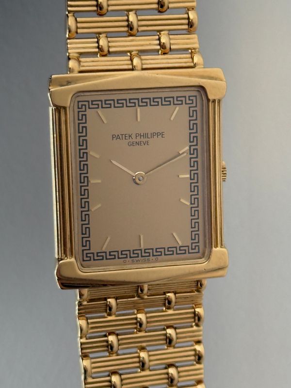 ​PATEK PHILIPPE  Les Grecques 3975/1J The Greeks Salmon 18K Yellow Gold Integrated Bracelet 30mm 1985 BOX + EXTRACT FROM ARCHIVES