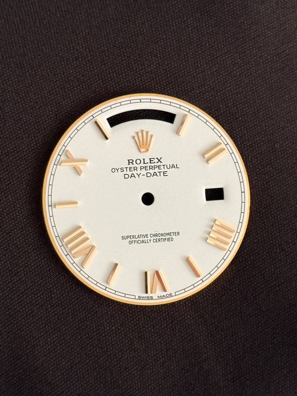 ​ROLEX Day-Date 228235 40mm White Roman Dial President Rose Gold 2015-2020