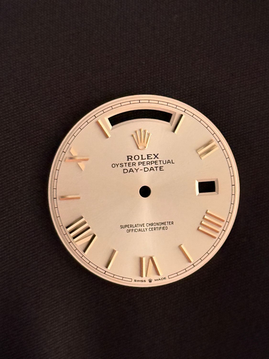 ​ROLEX Day-Date 228235 40mm Sunburst Champagne Roman Dial President Rose Gold 2020-2025