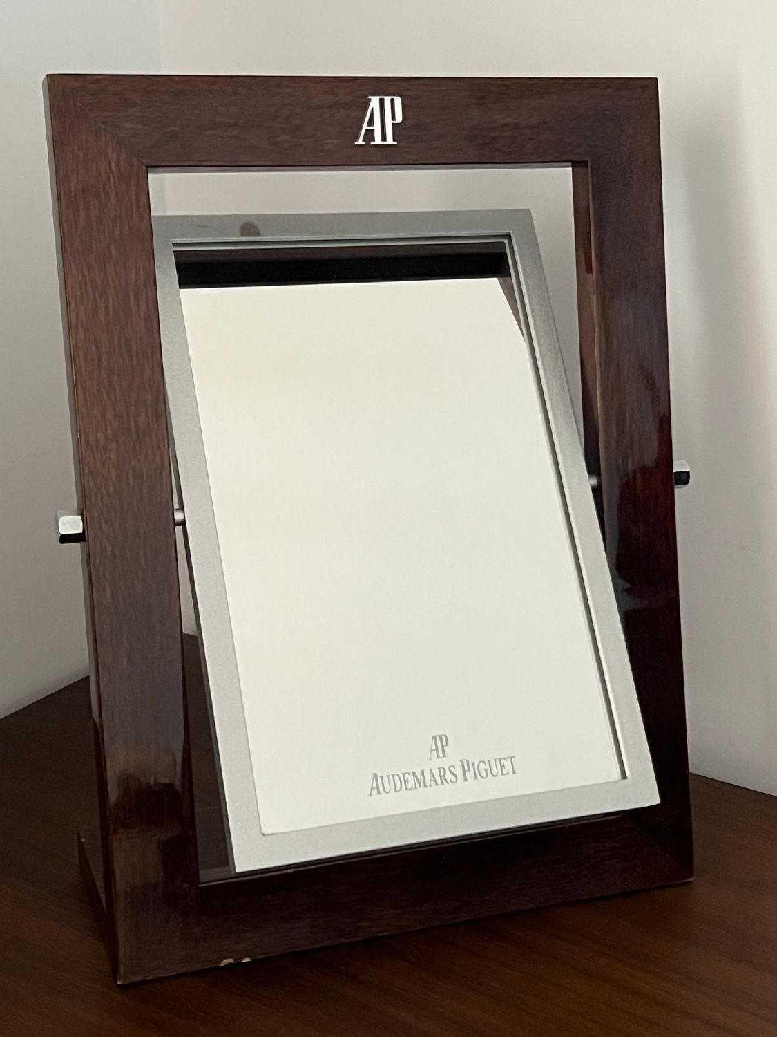 AUDEMARS PIGUET Mirror AD Mahogany Wood AP Showroom Watch Stand Authorized Dealer Royal Oak Offshore AUDEMARS PIGUET Mirror AD Mahogany Wood AP Showroom Watch Stand Authorized Dealer Royal Oak Offshore