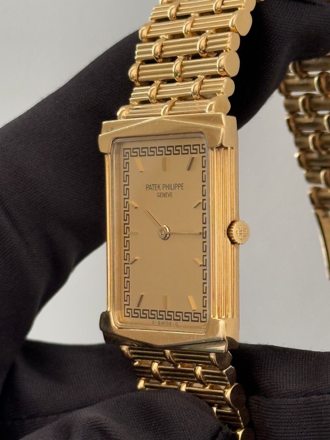 PATEK PHILIPPE  Les Grecques 3975/1J The Greeks Bamboo Champagne 18K Yellow Gold 30mm Vintage Extract + Box 1985