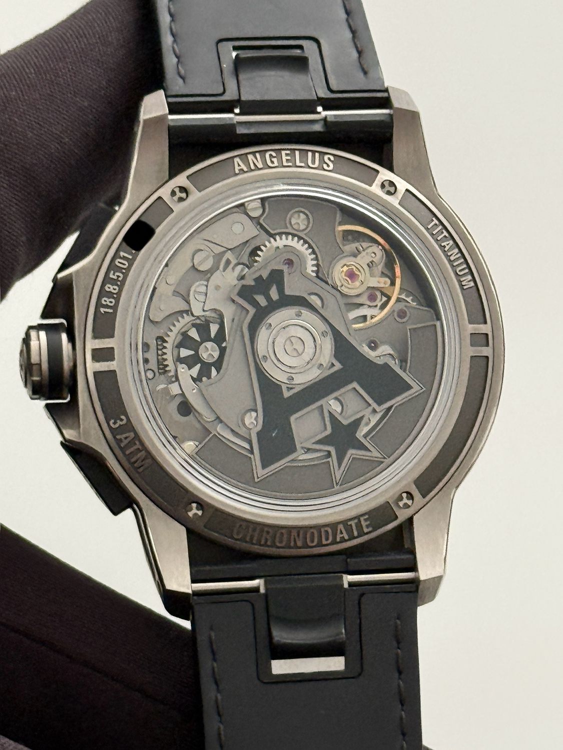 ​ANGELUS Chronodate 0CDYF.B02A.K009B Black Chronograph Titanium Carbon Automatic 42.5mm FULL SET 2024