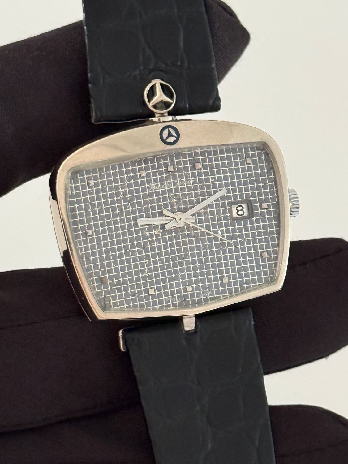 ​BUECHE GIROD Mercedes Benz 11702 Car Radiator Grille Tristar Date White Gold Automatic 1960's 37mm
