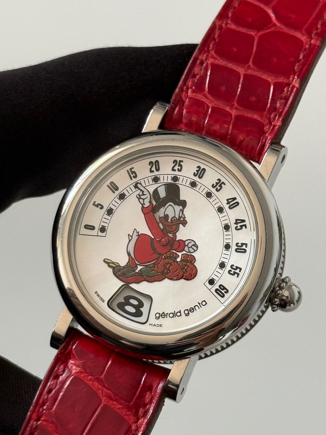 ​GERALD GENTA Scrooge McDuck Retro Jump Hour G.3612.7 Mother of Pearl Disney Fantasy Automatic 34mm Stainless Steel 2000’s