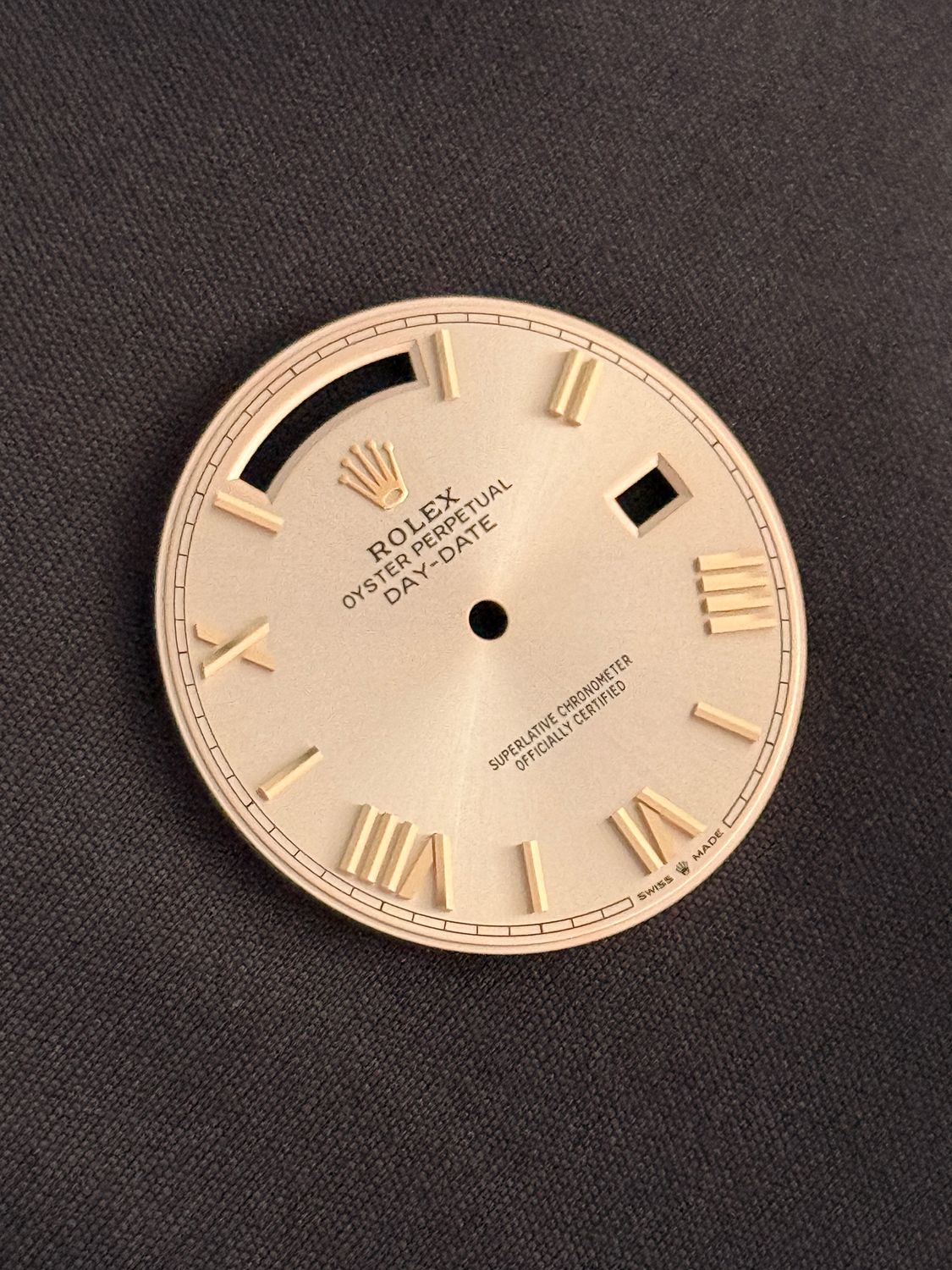 ROLEX Day-Date 228235 40mm Cal. 3255 Sunburst Champagne Roman Dial President Rose Gold 2020-2025