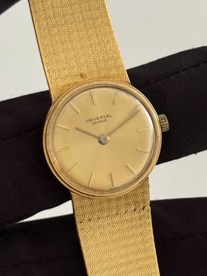 UNIVERSAL GENEVE Ladies Classic Round Thin Champagne Yellow Gold 52 Grams Milanese Manual 23mm Vintage 1960 UNIVERSAL GENEVE Ladies Classic Round Thin Champagne Yellow Gold 52 Grams Milanese Manual 23mm Vintage 1960