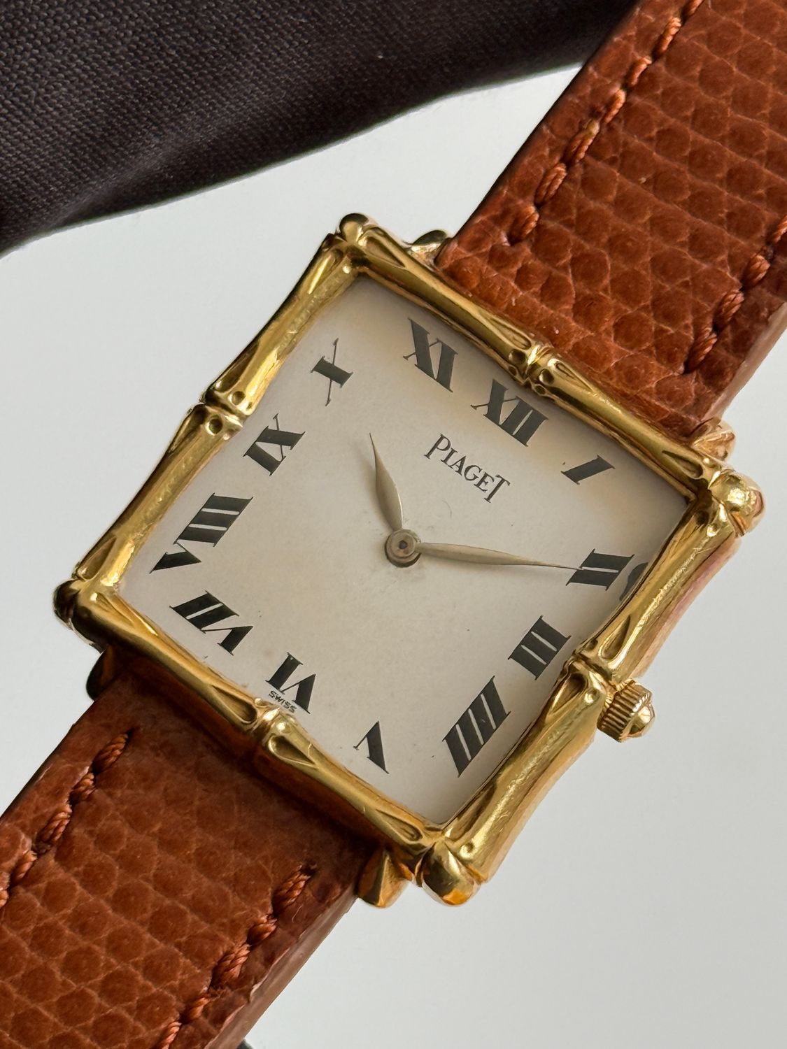 ​PIAGET Bamboo Coussin Tank 941 Cushion White Roman Yellow Gold 26mm Manual Classic Vintage 1970’s