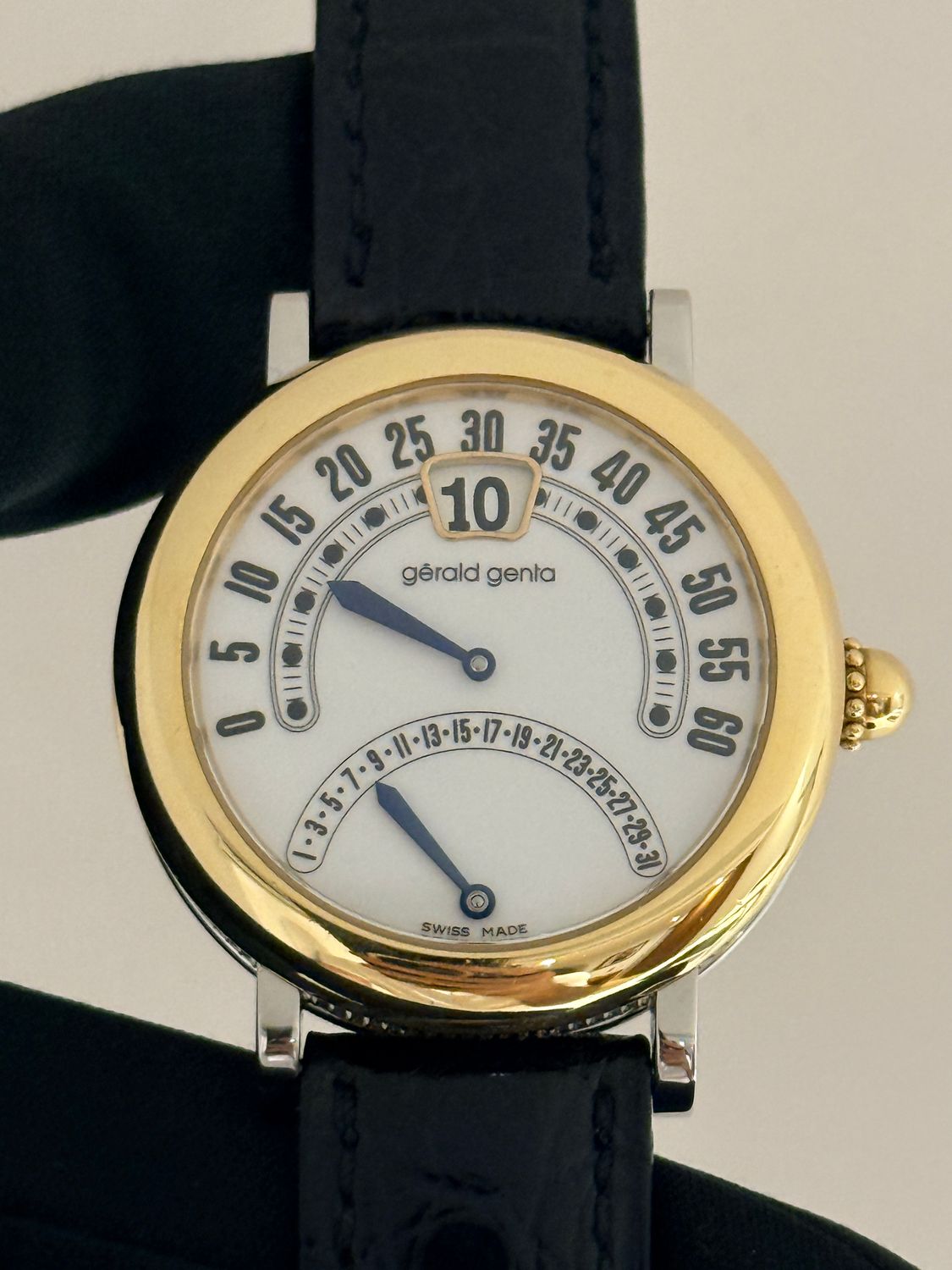​GERALD GENTA Bi-Retro G.3714 Jump Hour Retrograde White 34mm 18k Yellow Gold Stainless Steel Automatic 1999