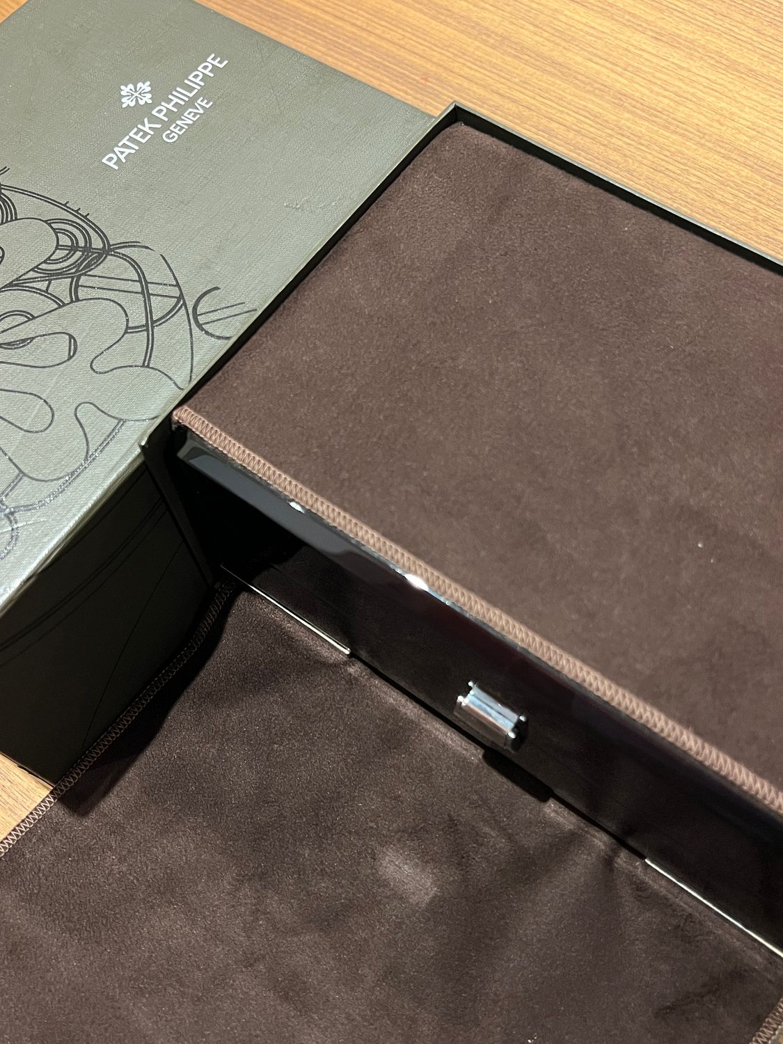 PATEK PHILIPPE Standard Big Wooden Presentation Box Nautilus Aquanaut Calatrava 2005-Present FULL SET