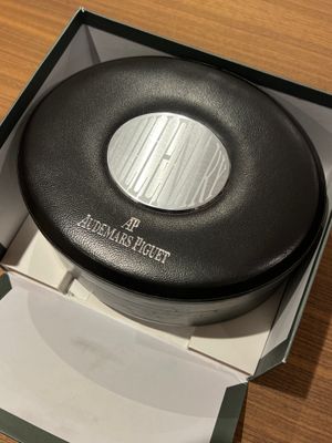 AUDEMARS PIGUET Millenary Standard Ellipse Oval Clamshell Presentation Box 1995-2011 FULL SET AUDEMARS PIGUET Millenary Standard Ellipse Oval Clamshell Presentation Box 1995-2011 FULL SET