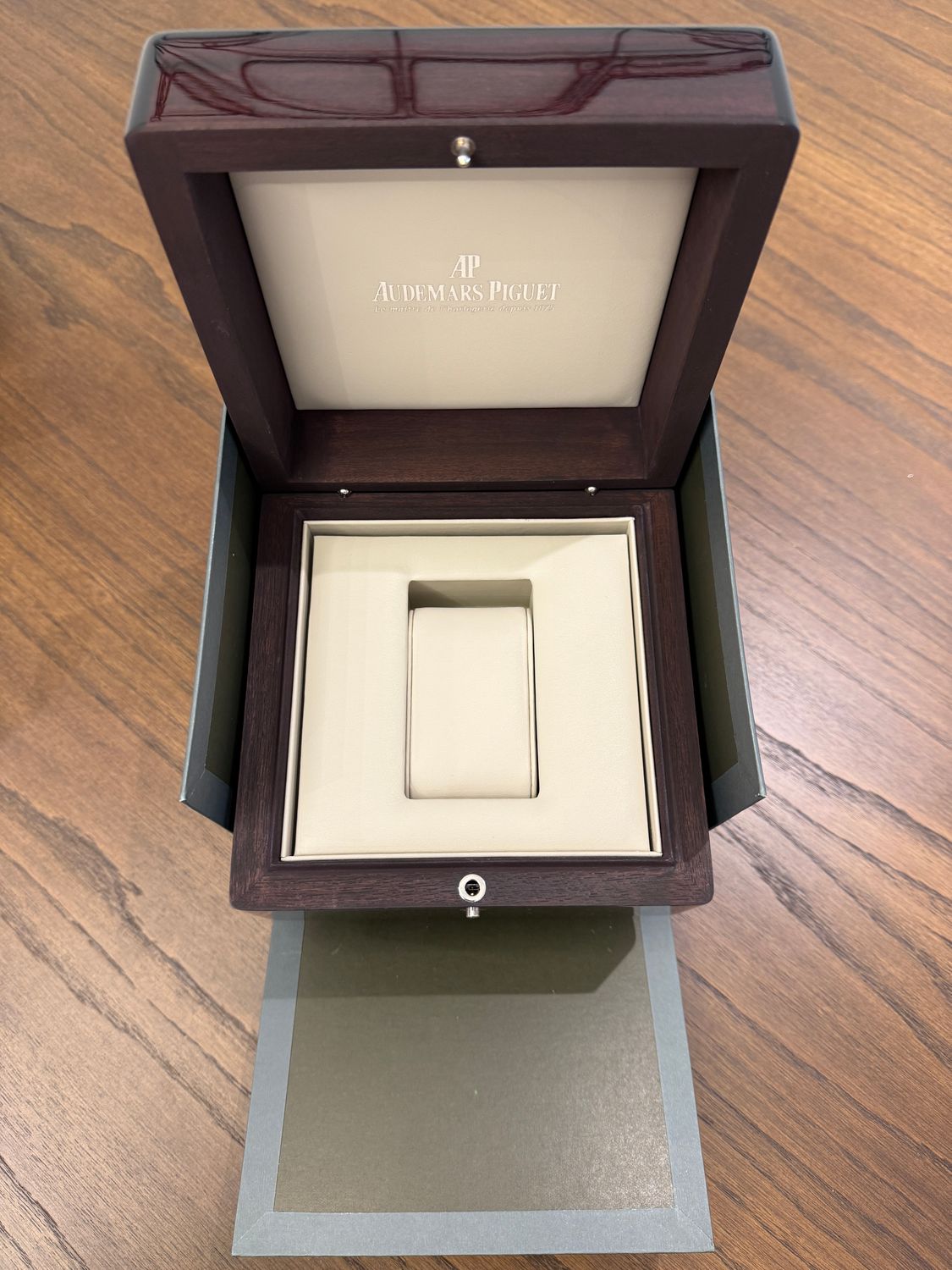 AUDEMARS PIGUET Standard Dark Brown Rosewood Lacquered Presentation Box Royal Oak Jumbo 1995-2012 FULL SET