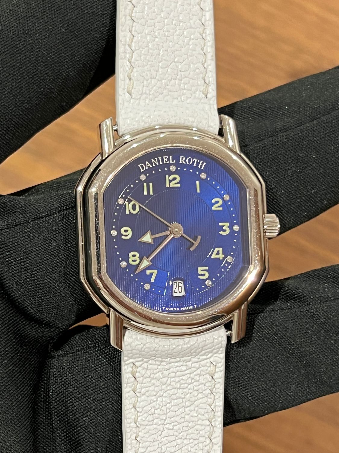 DANIEL ROTH Le Sentier T157 18k White Gold Electric Blue Diamond Dial Automatic 32mm 1990's DANIEL ROTH Le Sentier T157 18k White Gold Electric Blue Diamond Dial Automatic 32mm 1990's
