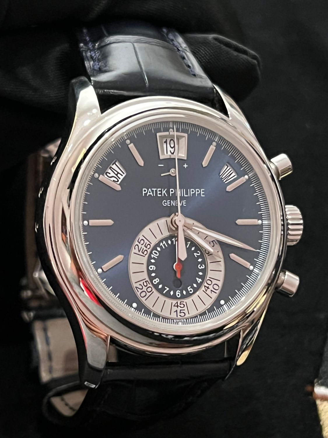 PATEK PHILIPPE 5960P-015 Annual Calendar Chronograph Platinum Blue Automatic 40.5mm