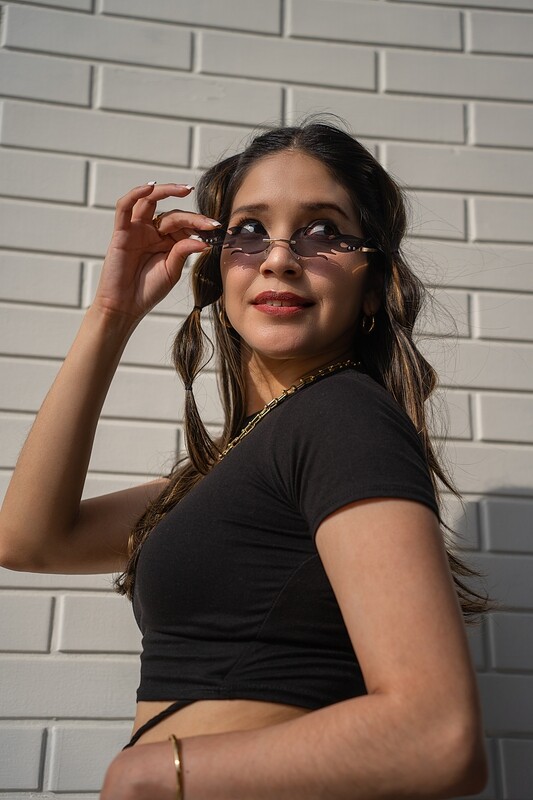 TRENDY SUNGLASSES