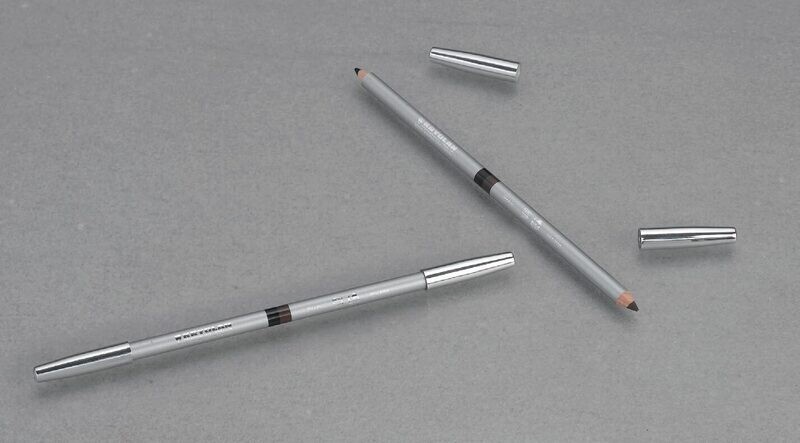 Schwarzer und brauner Bleistift