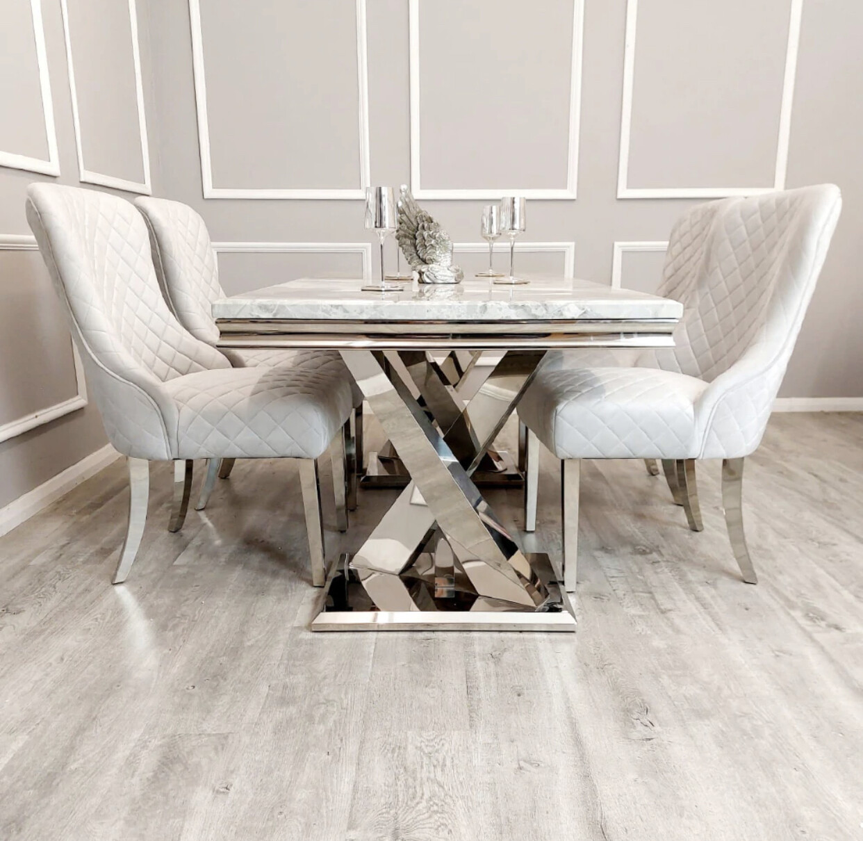 Arizona Dining Table